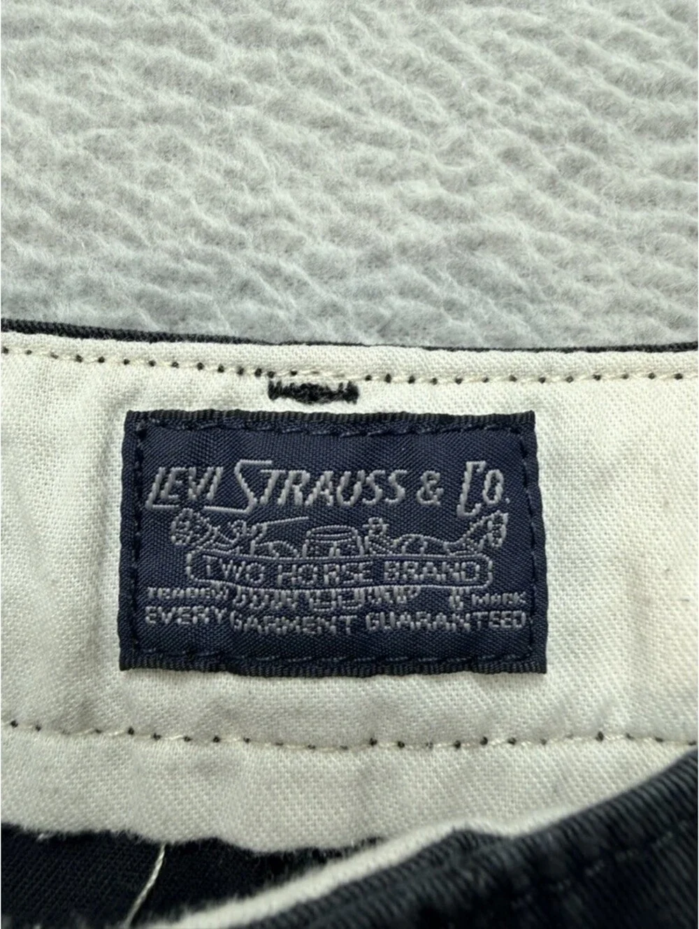 Levi's Mens Chino Pants 32x34 Black Flat Front Casual Work CW-4918